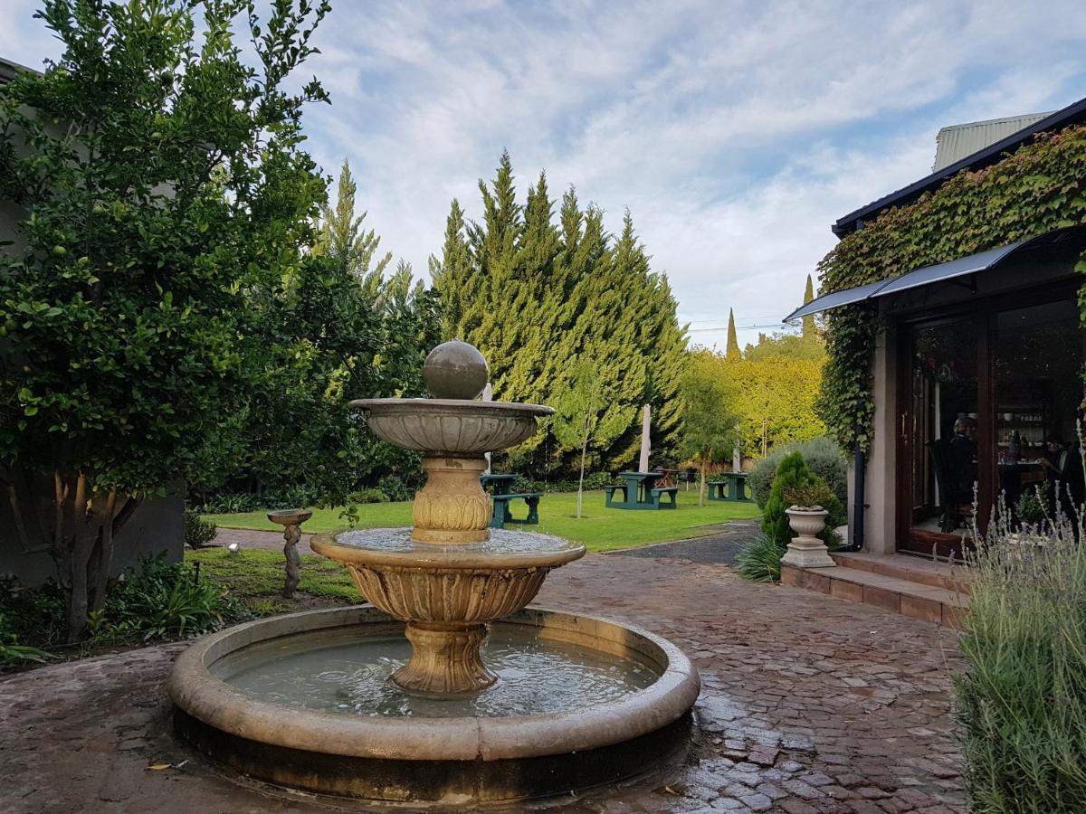 Old House Lodge Beaufort West Bagian luar foto