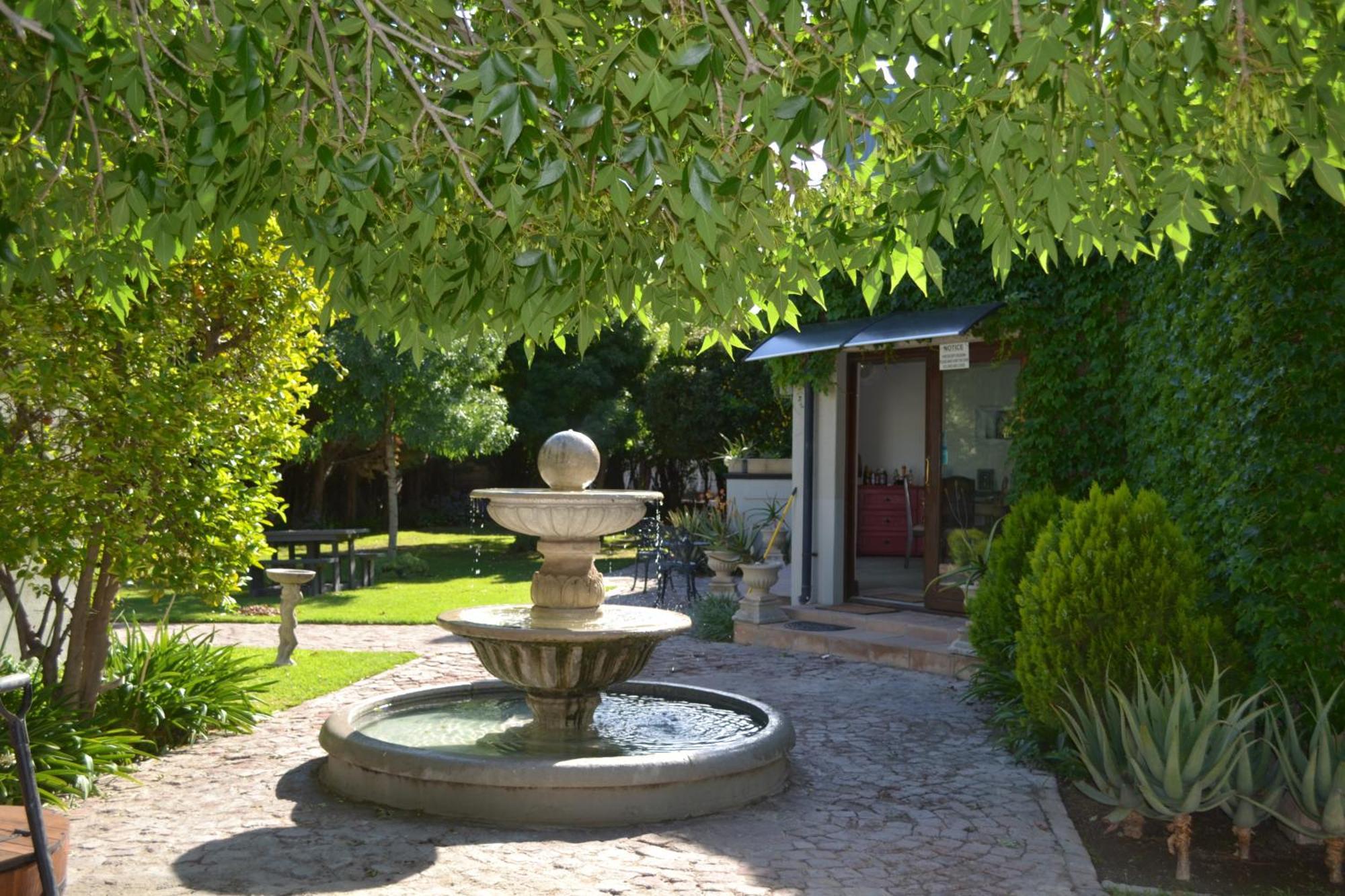 Old House Lodge Beaufort West Bagian luar foto