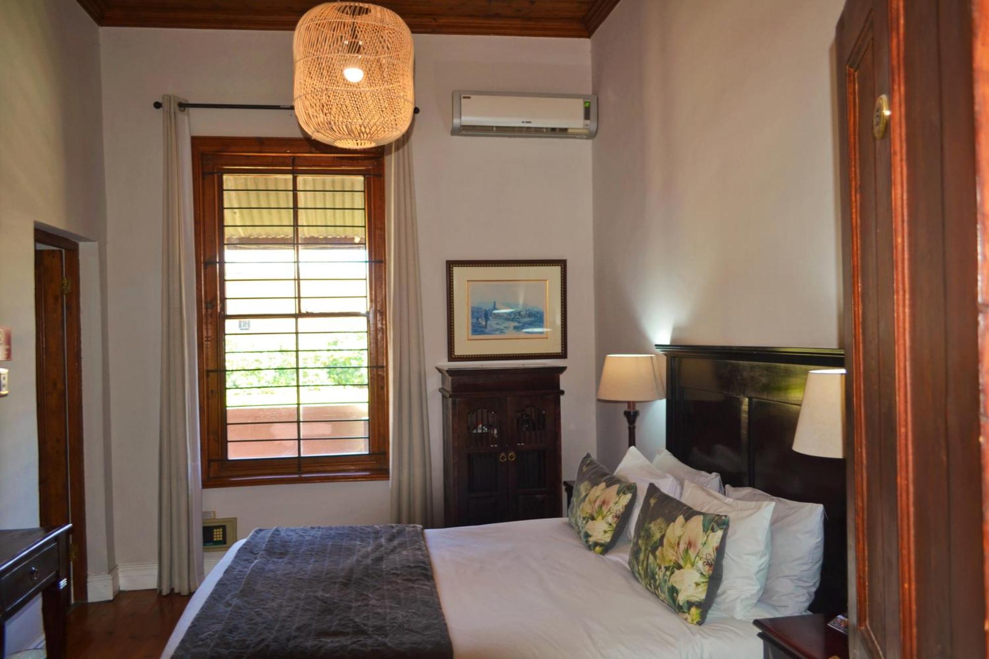 Old House Lodge Beaufort West Bagian luar foto